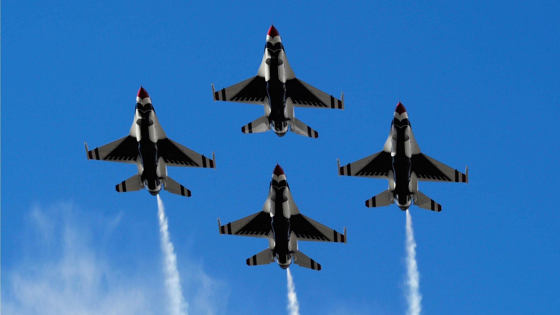 中超球队年度控场人数分布与效果评估，中超球队人数限制