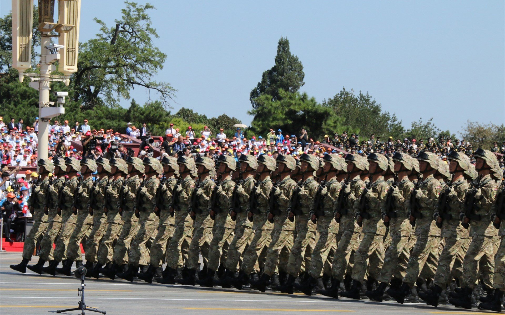 新西兰全黑队再度登顶，橄榄球冠军锦标赛成其传统舞台，新西兰橄榄球队服